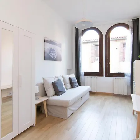 S & L House * Venise